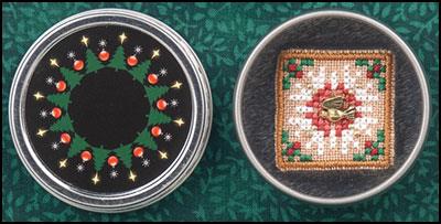JN328 Gingerbread Peace Mouse Tin & Needlebook JN328 Gingerbread Peace Mouse Tin & Needlebook