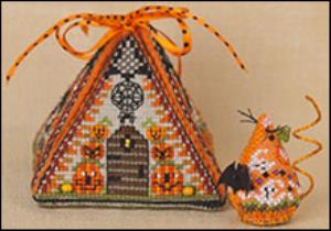 JN297LE Haunted Autumn Mouse in a House