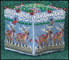 8 Tiny Reindeer Cube